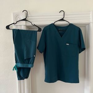 FIGS Chisec Scrub Top & Jogger Scrub Pants Bundle - Caribbean Blue